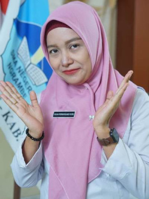 SILVIA PERMATASARI PUTRI, S.Pd.,Gr.