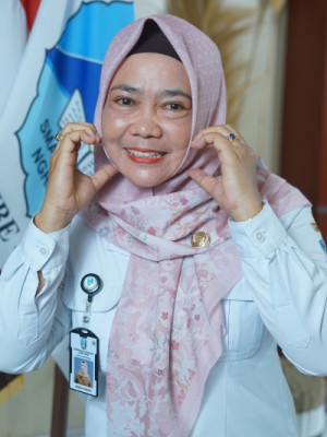 HIKMAH KURNIANI, S. Pd